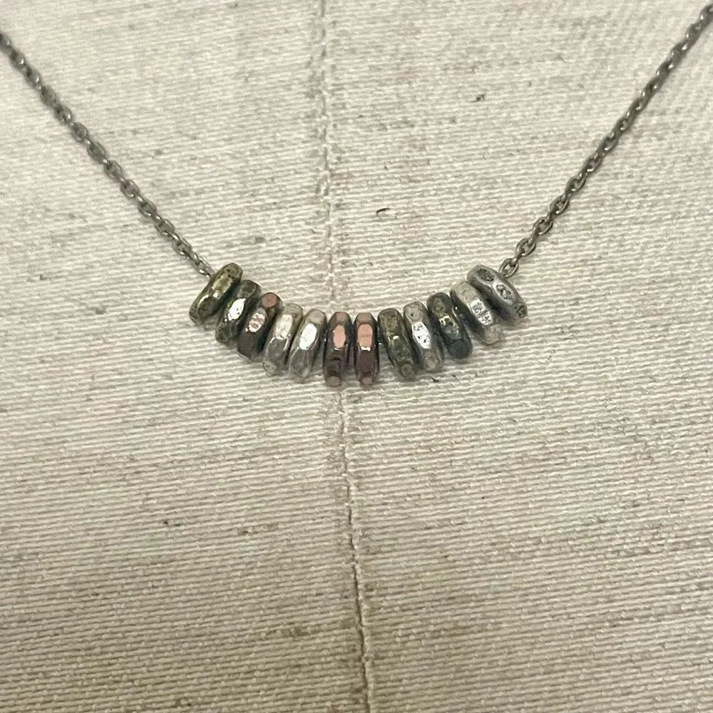 Fossil dainty small disc silver tone necklace
